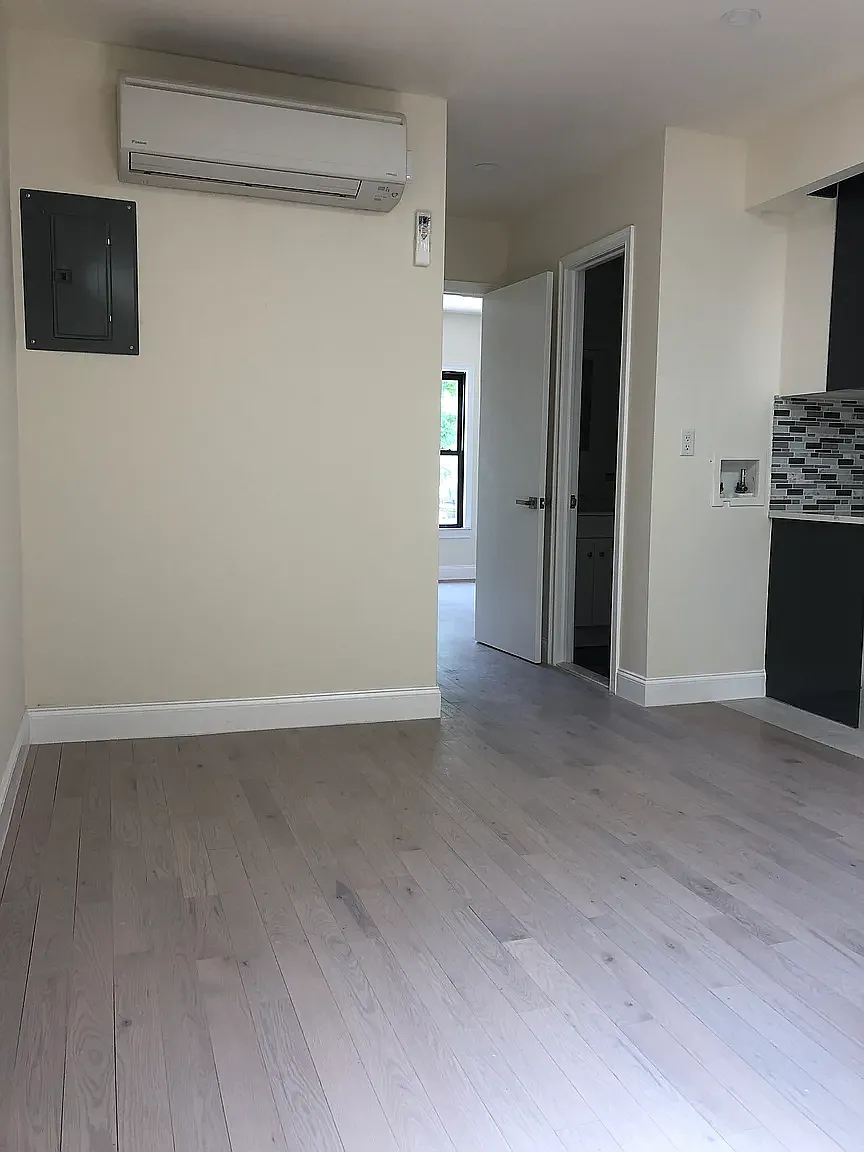 67 Dahlgreen Place — Photo 1