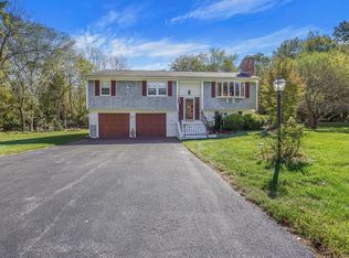 39 John Alden Rd, Seekonk, MA 02771