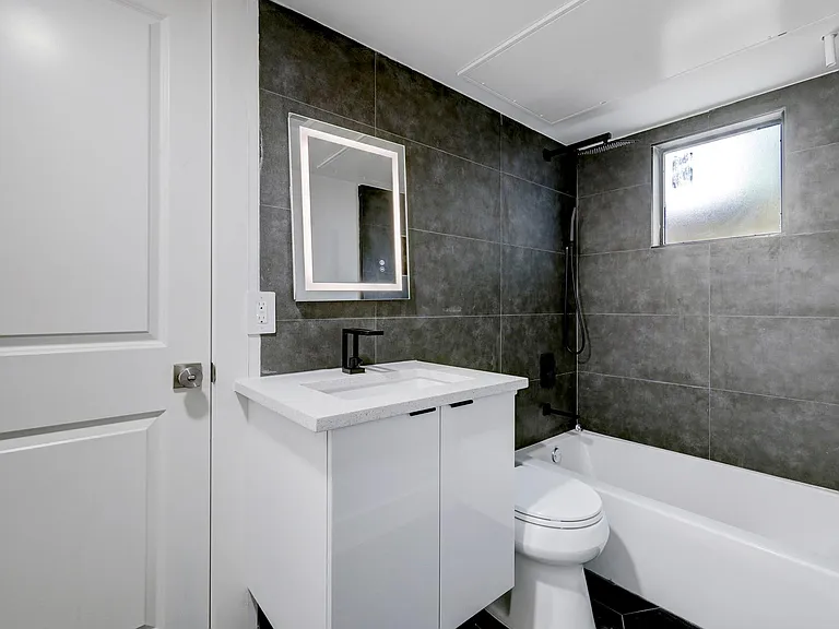 2403 Cleburne St #3 — Photo 18