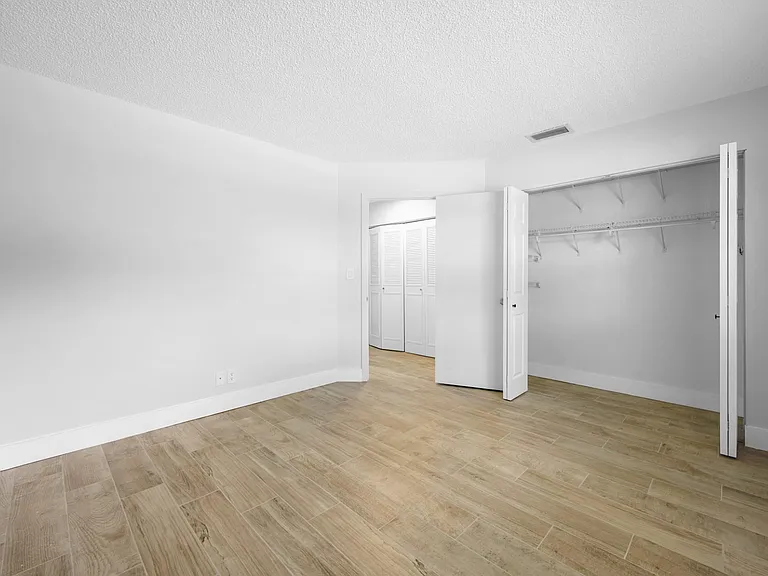 6371 Boca Cir — Photo 19