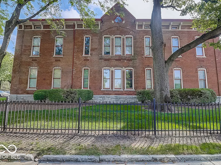 714 Buchanan St #18 — Photo 6
