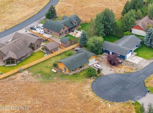 619 Snake River Dr, Alpine, WY 83118