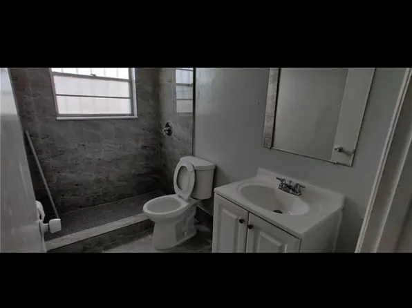 1109 W 28th St #1, Riviera Beach, FL 33404