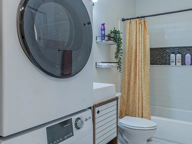 1133 S Farmer Ave #2 — Photo 8