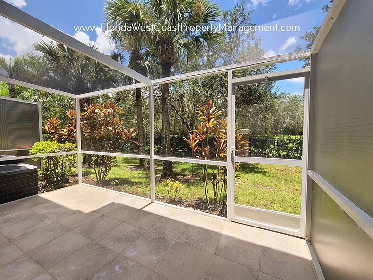 7654 Plantation Cir — Photo 6