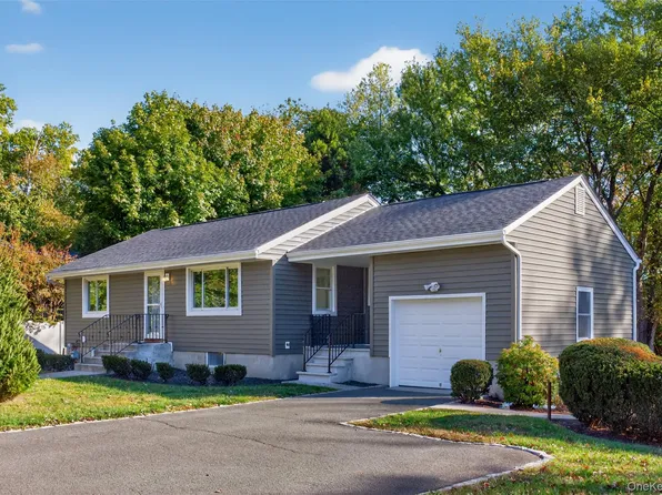 20 Jerrys Avenue, Nanuet, NY 10954