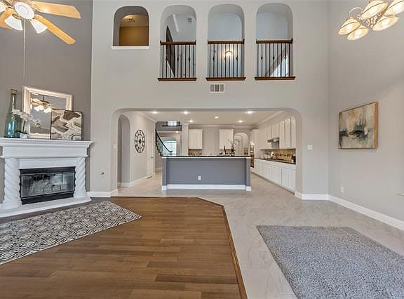 5th image of 13258 Bavarian Dr