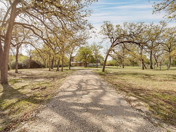 3rd image of 209 Ranchette (pvt) Ct