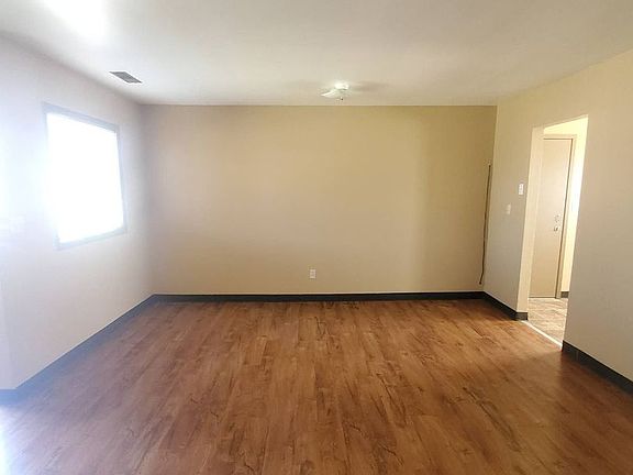 5th image of 813 Lindberg Ln