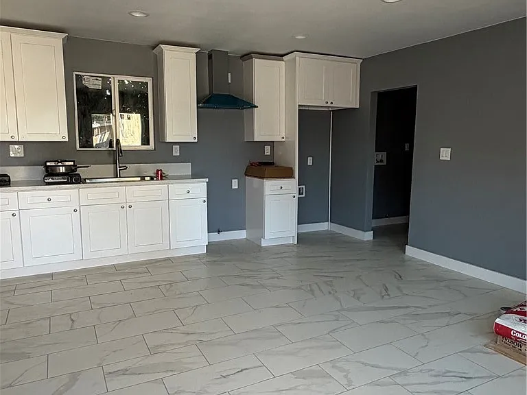 1705 E San Vincente St — Photo 1