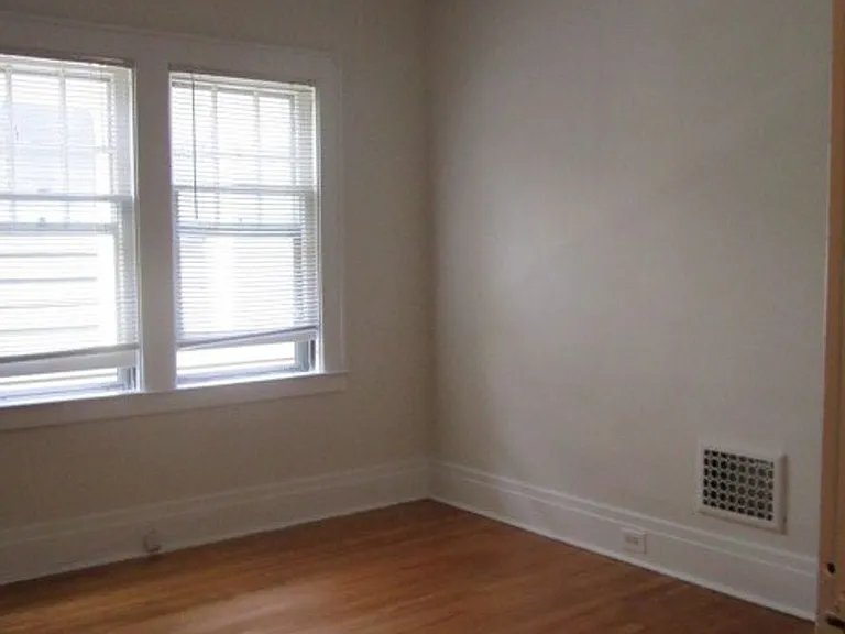 622-24 Euclid Avenue — Photo 15