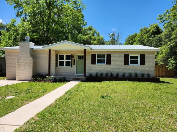 397 W Orange Ave, Defuniak Springs, FL 32435