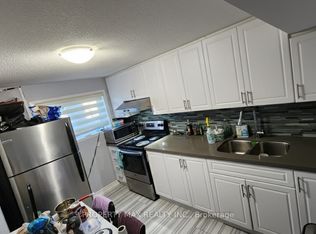 85 Carrera Blvd, Toronto, ON M1P 5C4