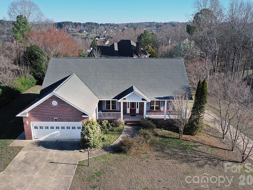 1st image of 640 40th Avenue Ln NW