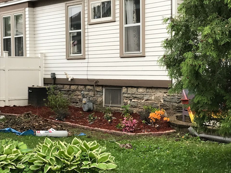 1st image of 107 S Oakland Ave
