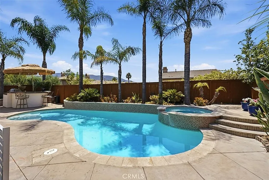 4 bed, 2786 sqft, $4,500 — Photo 1