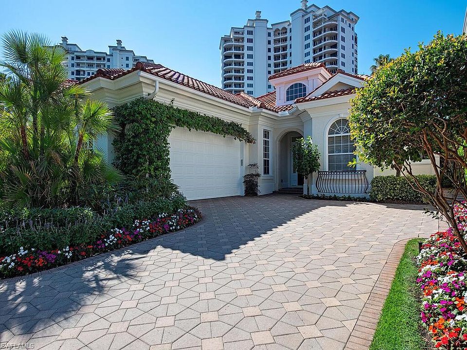 1st image of 8763 La Palma LN