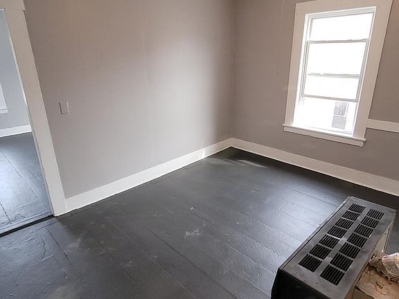 4th image of 53 Whitney St APT 2L