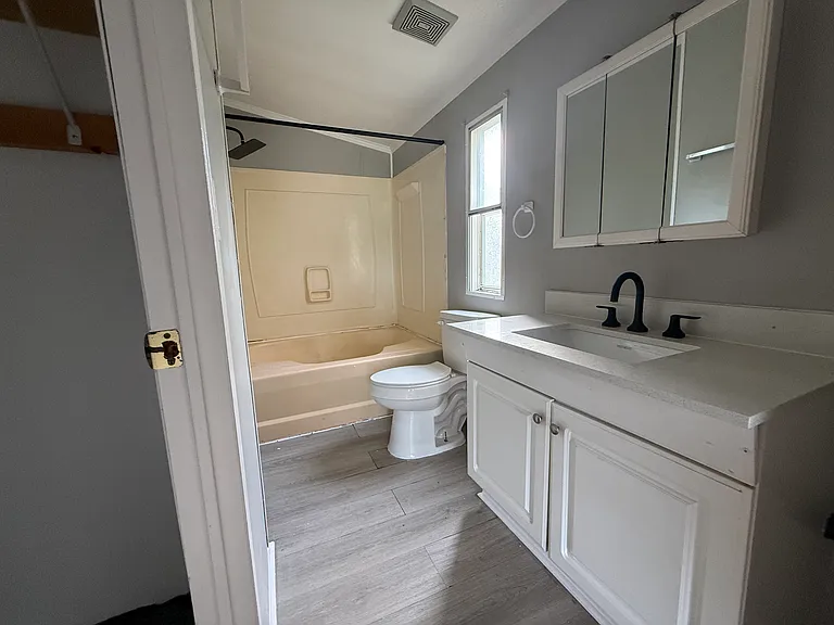 125 Middle Ave #40 — Photo 18