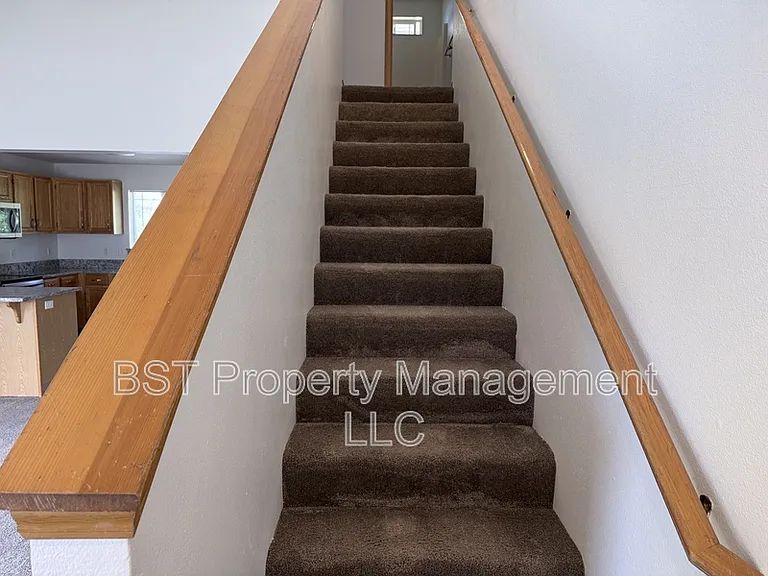991 Mill St — Photo 13