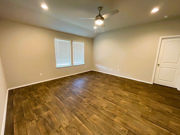 5th image of 4315 Isoletta Ct