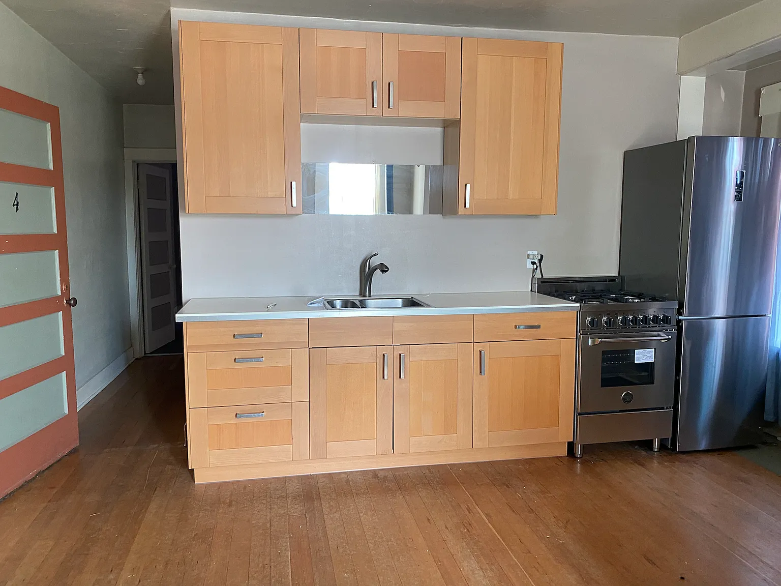 1120 Finnegan Way, Unit 4 — Photo 3