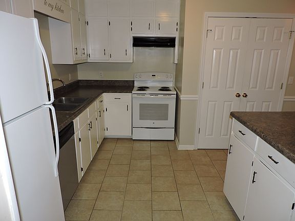 4th image of 10771 Melrose Ln