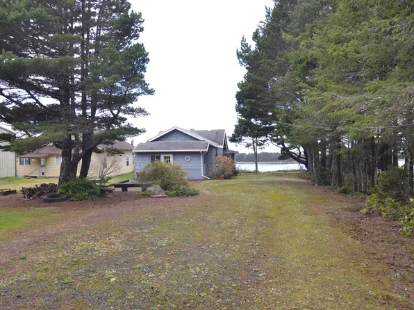 29500 Highway 101 N, Rockaway Beach, OR 97136