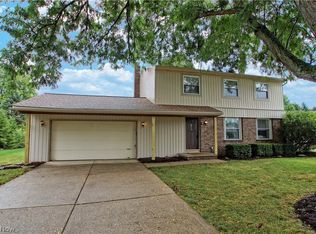 17737 Walnut Dr, Strongsville, OH