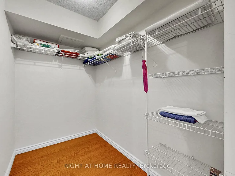 7805 Bayview Ave #1120 — Photo 32