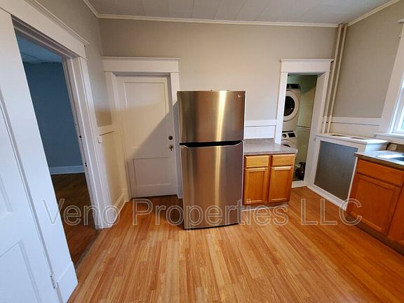 4th image of 452 New Scotland Ave Unit 1