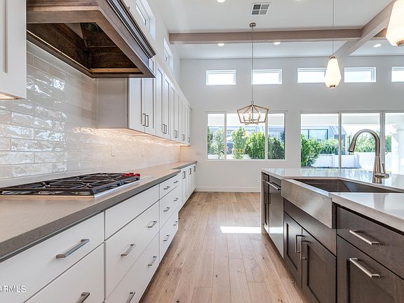 4th image of 4003 E HAZELWOOD Street