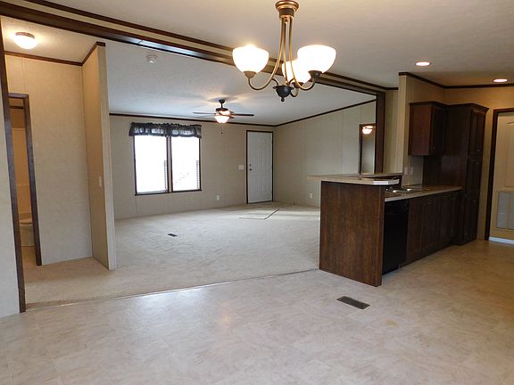 4th image of 4709 S Maze Dr