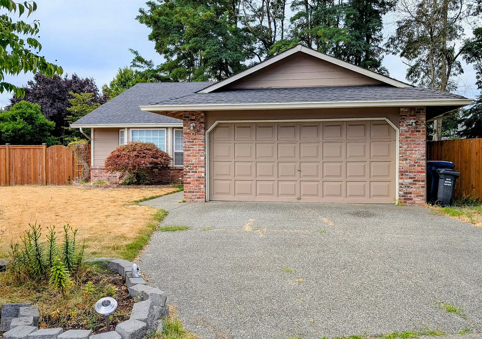 3 Bedroom House in Cul-de-Sac — Photo 1