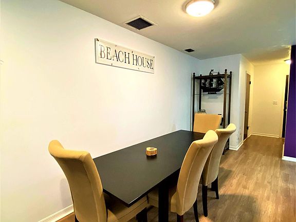 4th image of 413 Polk Ave #413