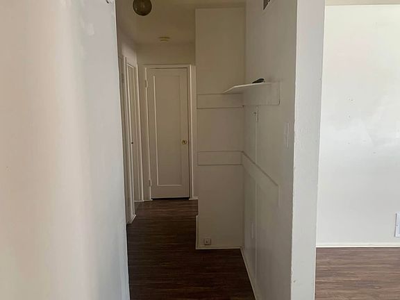 5th image of 682 Lincoln Dr
