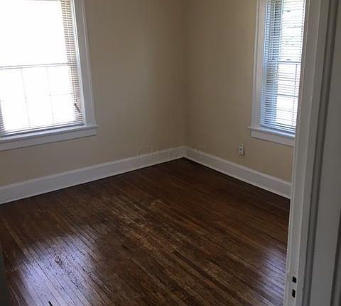 4th image of 1416 Haines Ave