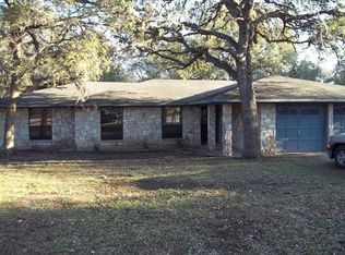 210 Lazy Ln, San Marcos, TX 78666