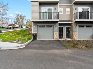 2600 Racquet Ln #1, Yakima, WA 98902