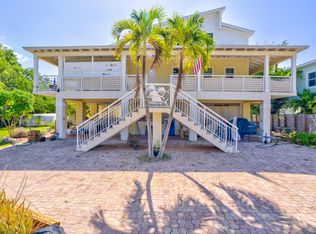 894 Ellen Dr, Key Largo, FL 33037