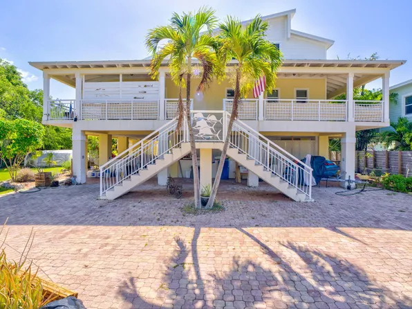 894 Ellen Dr, Key Largo, FL 33037