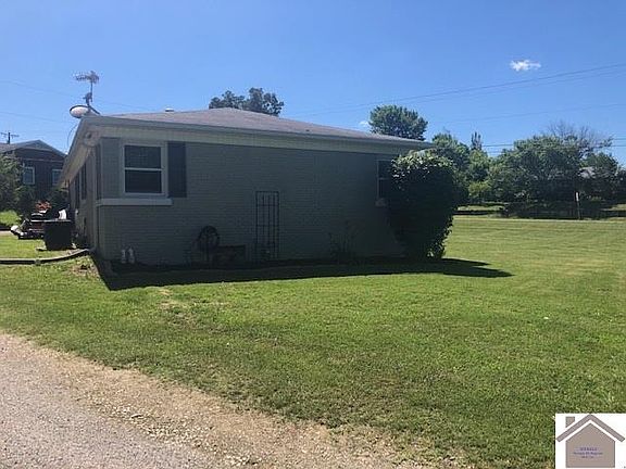 4th image of 200 E Fairview Ave