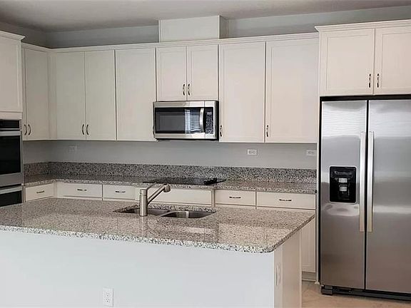 4th image of 97272 Harbor Concourse Cir