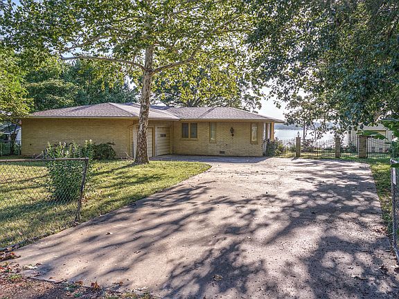 2nd image of 36746 S Cliff Crest Dr