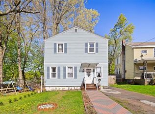 63 Pine St, Manchester, CT 06040