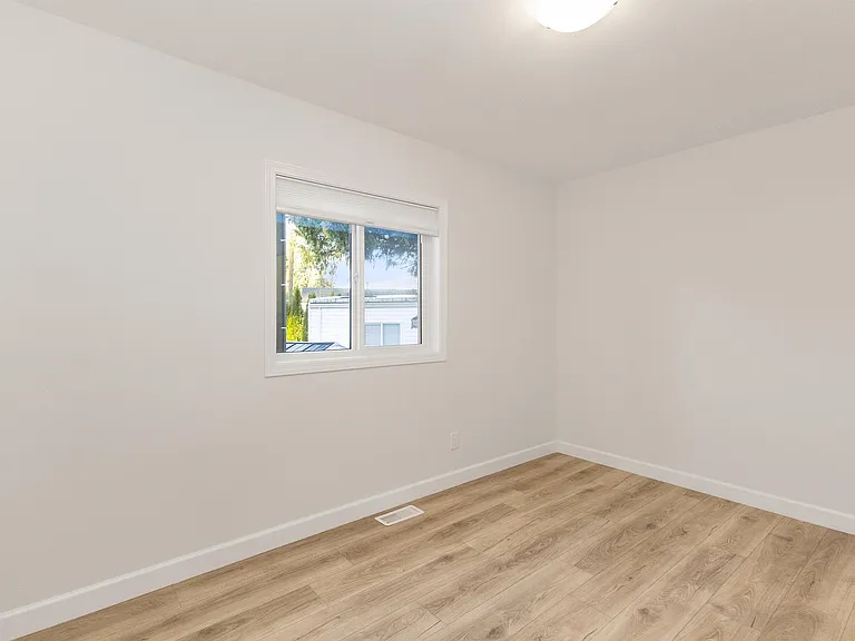 24330 Fraser Hwy #19 — Photo 18