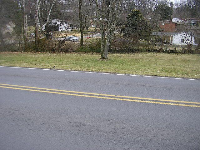 2nd image of 2719 Spring Hill Rd