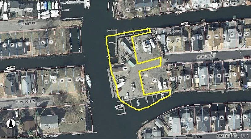 635 Arthur Street photo 1