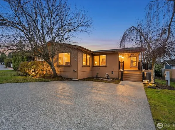 704 87th Avenue NE #46, Lake Stevens, WA 98258