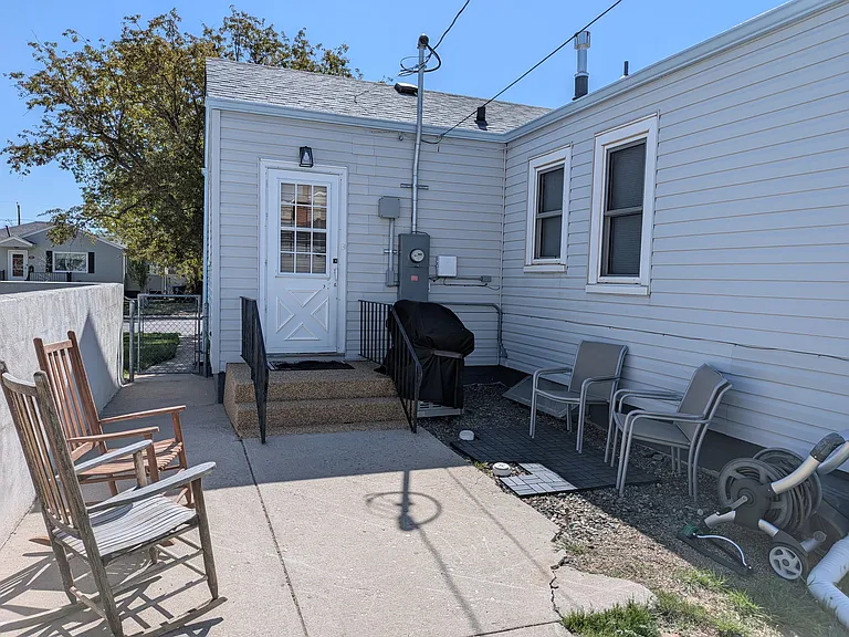 1516 Willow Dr #B — Photo 10